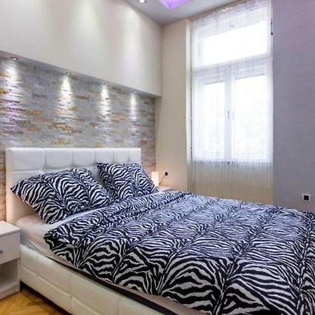 Apartment Royal Belgrade Extérieur photo